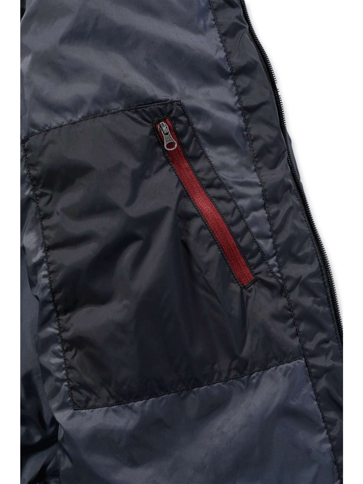 Carhartt Chaqueta Rain Defender ligera con aislante, Relaxed Fit Para Hombre, Negro, L