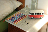 BRISA VW Collection - Altavoz portátil Bluetooth inalámbrico Volkswagen T1 Camper Bus (Escala: 1:20/Bus Clásico/Rojo)