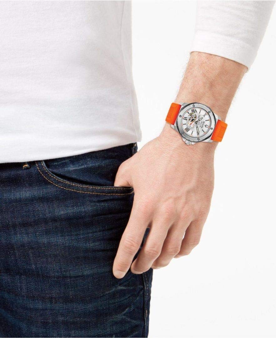 Bulova Reloj Analógico para Hombres de automático con Correa en Silicona 98A226