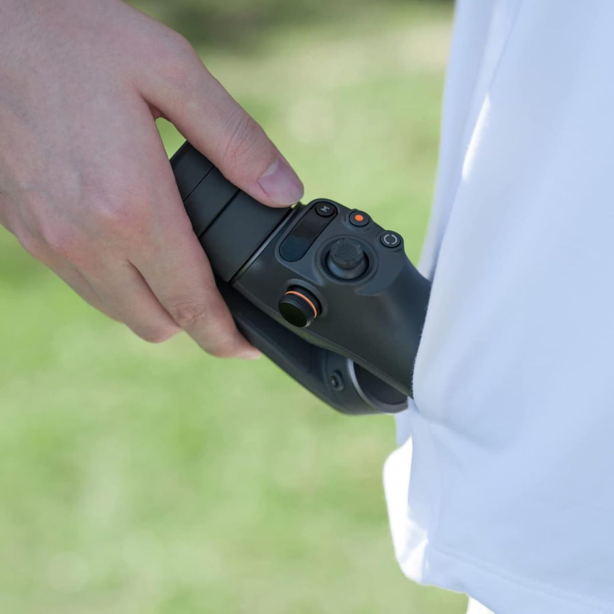 DJI Estabilizador para Smartphones OSMO Mobile 6, en Tres Ejes para teléfonos, Brazo Extensible Integrado, portátil y Plegable, estabilizador para videoblogs, vídeos de Youtube y TikTok