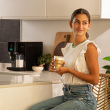 Cecotec Cafetera Superautomática Cremmaet Compactccino Black Silver, 19 Bares, Sistema Thermoblock, Grano recién molido con Plug&Play, Depósito 150gr café con molinillo, 1,1 L agua, 400ml leche