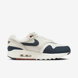 NIKE Air MAX 1 LX, Sneaker Mujer, Blanco Rojo, 38.5 EU