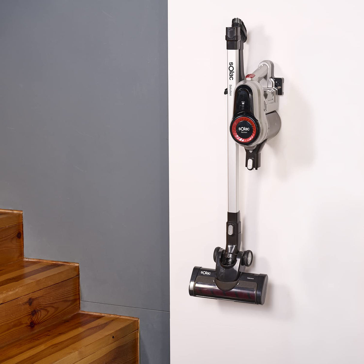 Solac Solution AE2545 - Aspirador versátil, escoba, mano y lanza rincones, baterías de litio 29.6V, depósito 650 ml, zapata con 2 cepillos intercambiables, filtro HEPA, autonomía de 45 min