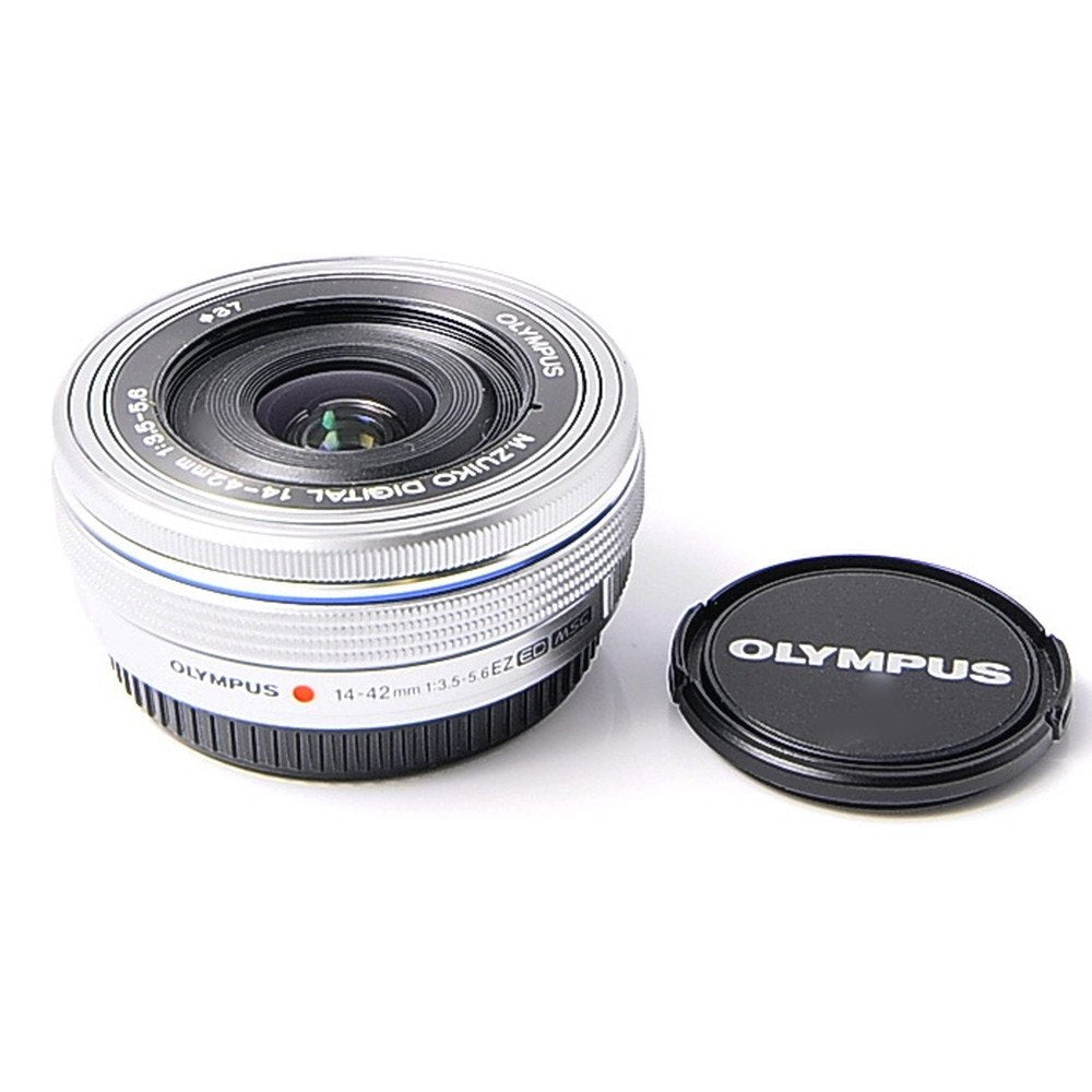 Olympus Objetivo M.Zuiko Digital 14-42 mm F3.5-5.6 EZ, Zoom estándar, Adecuado para Todas Las cámaras MFT (Modelos Olympus OM-D & Pen, Serie G de Panasonic), Plata