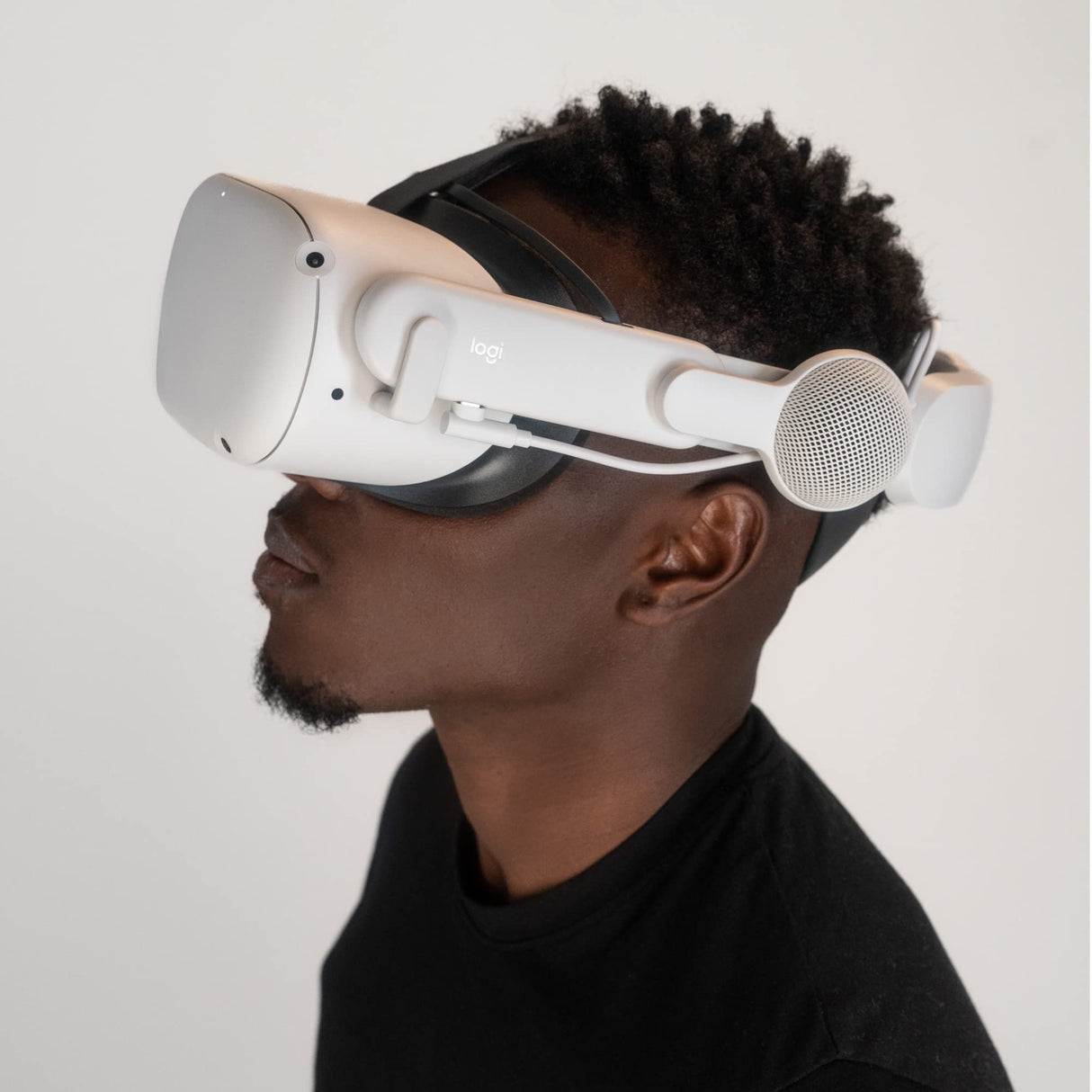 Logitech Chorus VR - Auriculares Todoterreno para Meta Quest 2, diseñados para Juegos y Fitness de Realidad Virtual, Ligeros, Audio inmersivo al Aire Libre, Giro para silenciar, Paso USB-C, Color