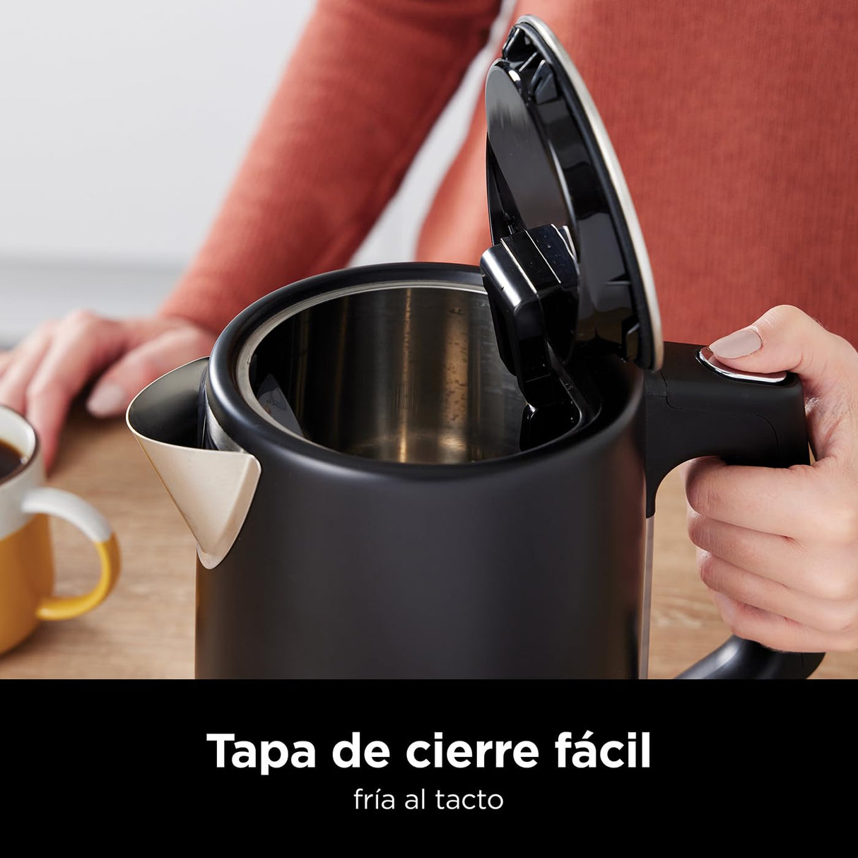 Ninja Hervidor de agua con temperatura regulable, 1,7 l, con control de temperatura, pantalla LED, fácil de usar con hervido rápido y función Hold Temp, en negro mate, KT200EU