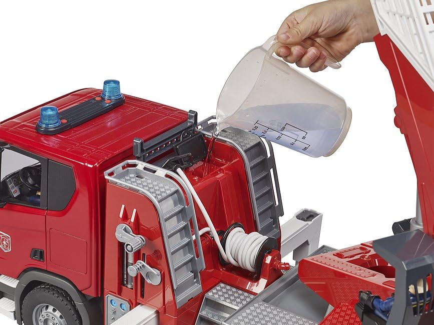 bruder 03591 - Scania Super 560R Camión de bomberos con escalera giratoria, bomba de agua, módulo de luz y sonido - 1:16 Vehículos, Camión de bomberos, Juguetes a partir de 4 años