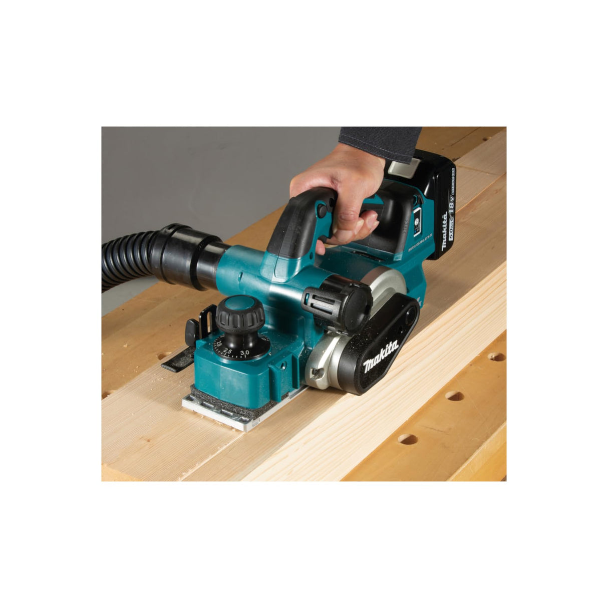 Makita DKP181Z Cepillo BL 18V LXT 82 mm (sin batería y cargador)