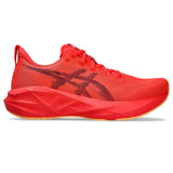 ASICS Novablast 5, Sneaker Hombre, Flash Red Edo Purple, 43.5 EU