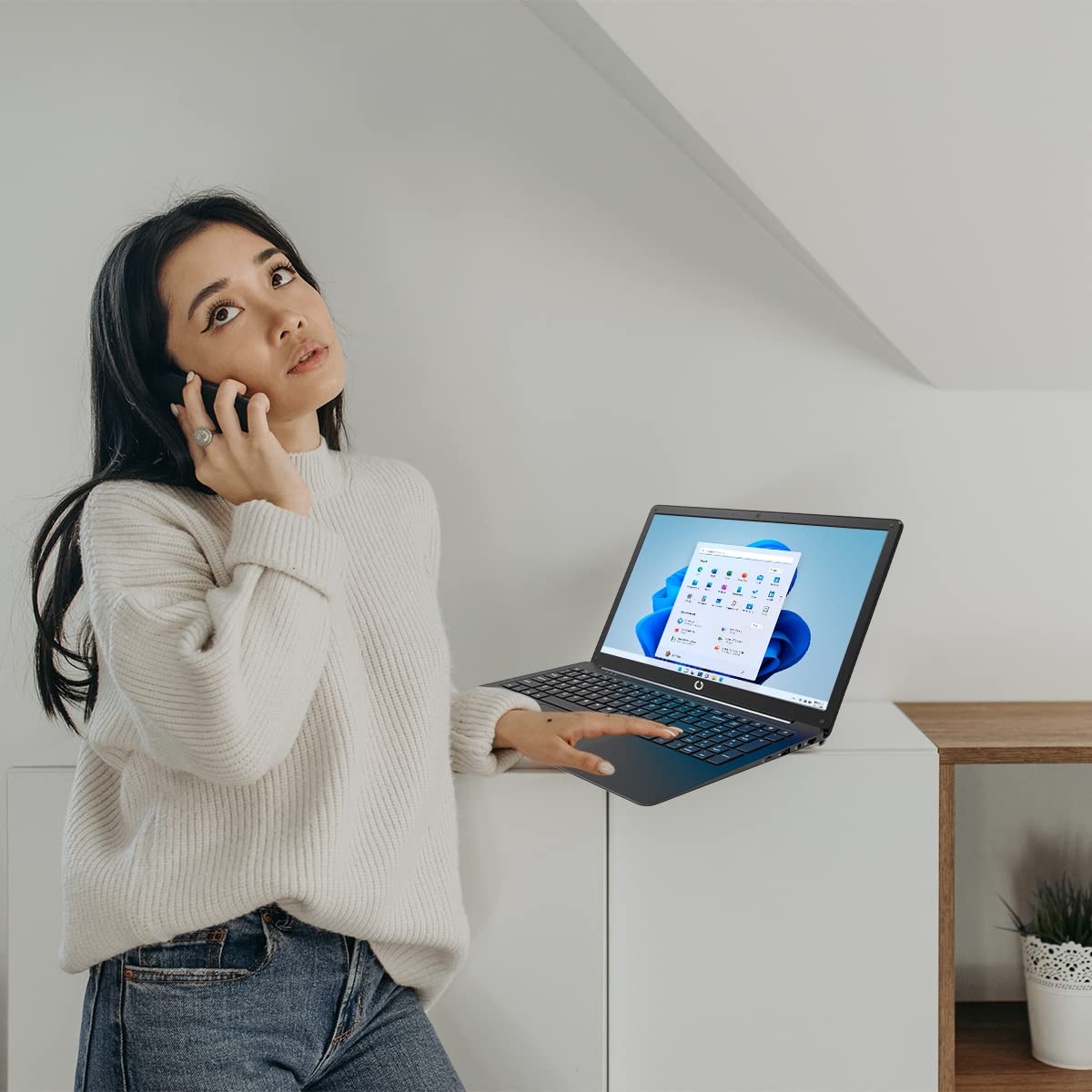 PRIXTON Ordenador portátil Netbook Pro con Pantalla 15.6”, Windows 11 Home, Procesador Intel N4020, RAM 4 GB, Memoria Interna 128 GB, Batería 5.000 mAh