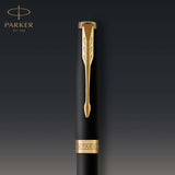 Parker Sonnet bolígrafo | lacado en negro mate con adorno dorado | punta media | en estuche de regalo