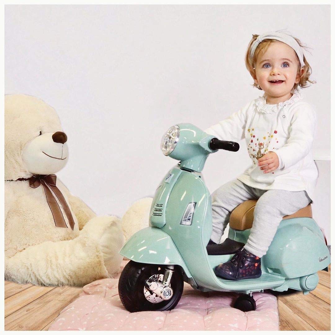 TURBO CHALLENGE Baby Driver Vespa GTS, Color Verde Aguamarina, Large (MGM 119151)