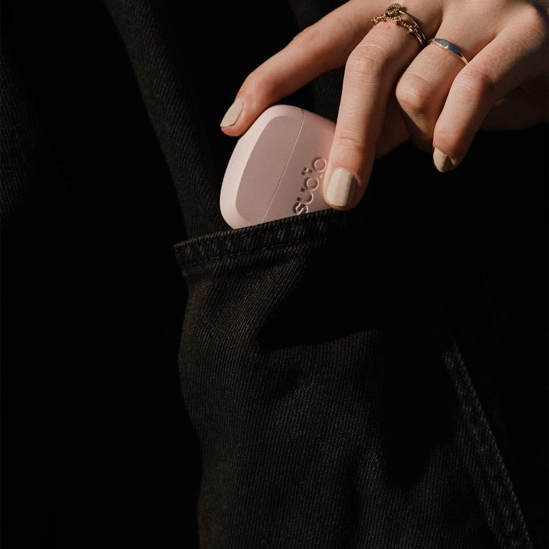Sudio N2 Rose Powder - Auriculares Abiertos Inalámbricos Bluetooth Multipoint, Micrófono Integrado para Llamadas, Autonomía de 30 Horas con Funda de Carga, Impermeable IPX4, USB-C, Carga sin