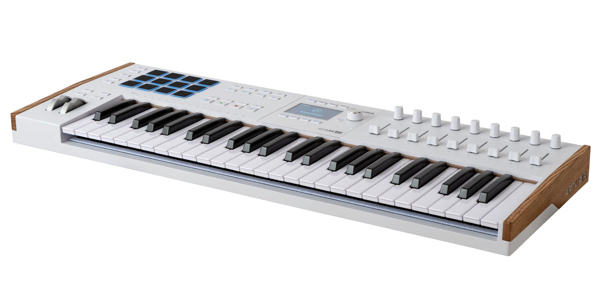 Arturia KeyLab 49 MK3 White, teclado c/controlador MIDI producción, paq. software todo-en-1-49 teclas, 9 codificadores, 9 faders, 1 rueda modulación, 1 rueda inflex. tono, 12 almohadillas - Blanco