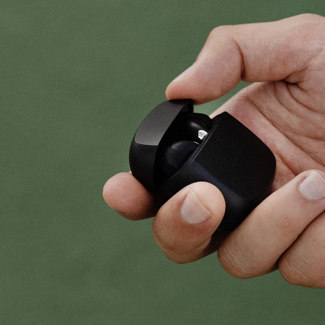 Sudio N2 Midnight Black - True Wireless Bluetooth Open Earbuds,Multipoint-Connection,Micrófono Integrado para Llamadas, 30 Horas de batería con Funda de Carga, IPX4 Resistente al Agua, USB-C y Carga