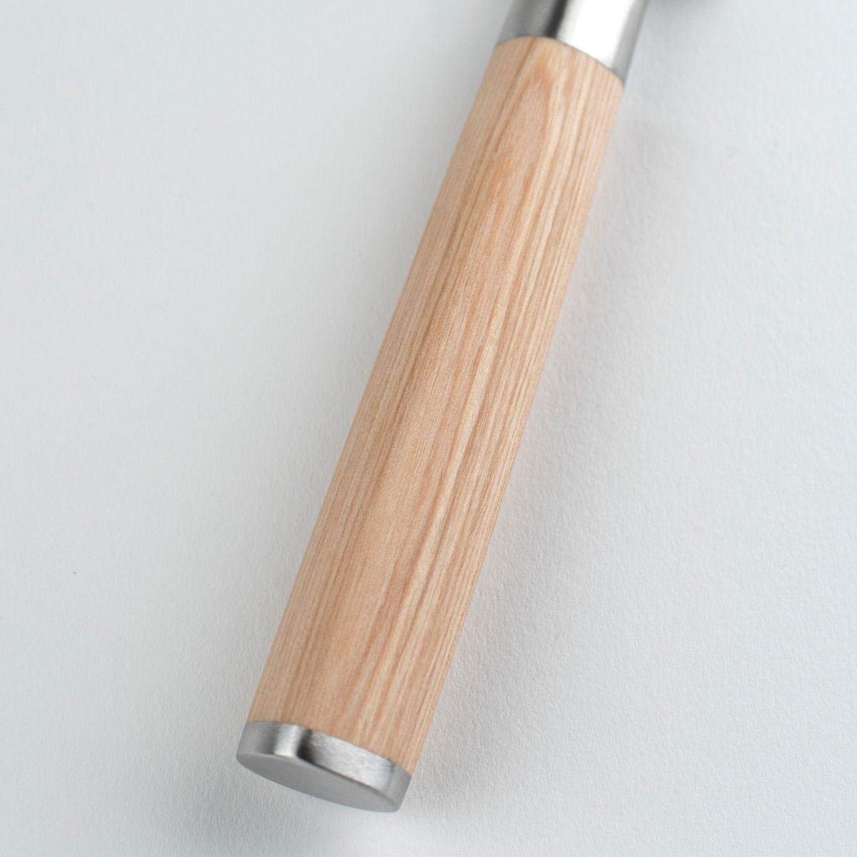 KAI Shun Classic White cuchillo japonés multiusos 15 cm de longitud de hoja - cuchillo de Damasco 32 capas núcleo VG MAX - 61 HRC - mango de madera Pakka -pequeño cuchillo de cocina forjado estrecho