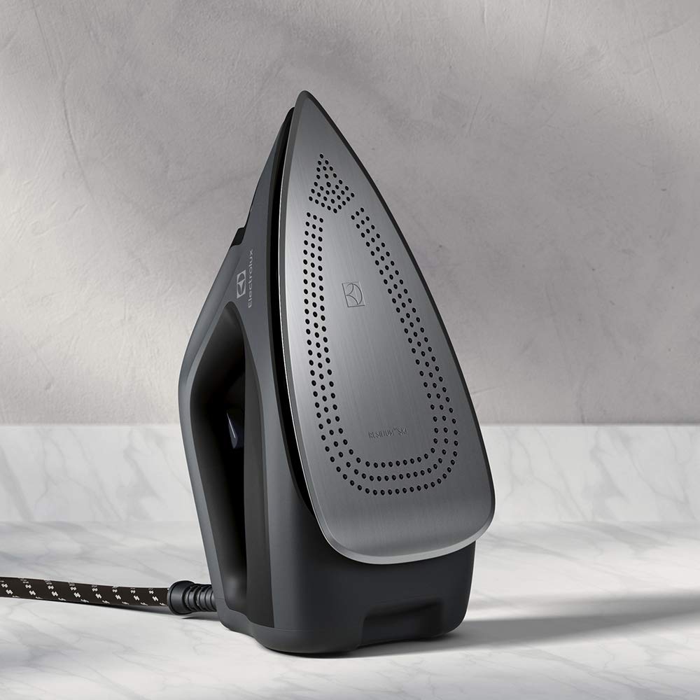 Electrolux E6ST1-8EG - Caldera de vapor Refine 600, potencia 2000 W, golpe de vapor 360 g, negro