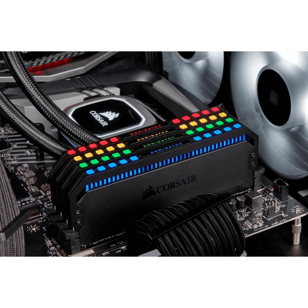 CORSAIR Dominator Platinum RGB 32GB (2x16GB) DDR4 4000 (PC4-32000) C18 1.35V Memoria Interna Optimizada para AMD -Negro