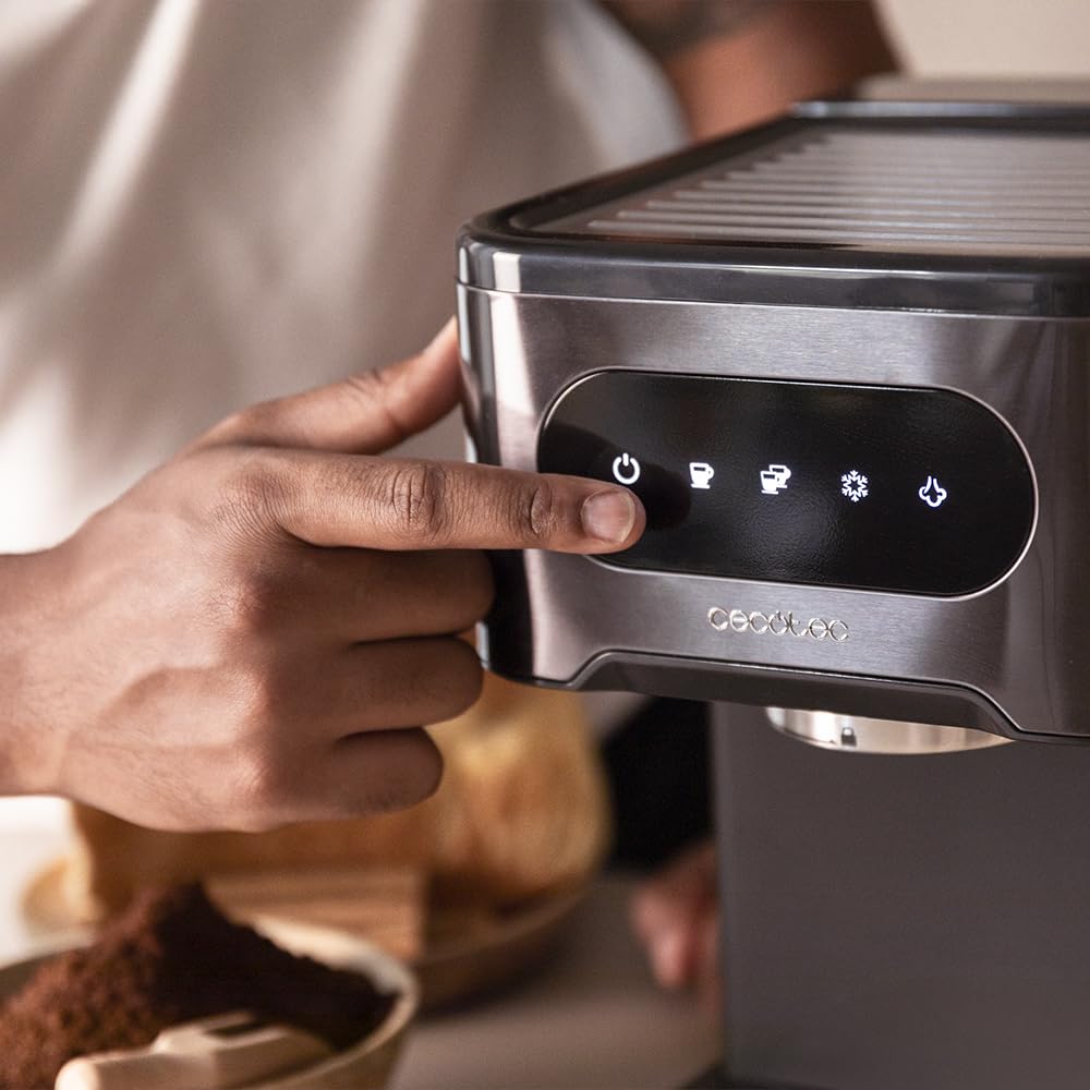 Cecotec Cafetera express Power Espresso 20 ColdBrew. Cafetera express para espresso y cappuccino, café en frío, 20 Bares de presión, Vaporizador orientable. Disfruta de Calidad profesional en casa.