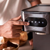 Cecotec Cafetera express Power Espresso 20 ColdBrew. Cafetera express para espresso y cappuccino, café en frío, 20 Bares de presión, Vaporizador orientable. Disfruta de Calidad profesional en casa.