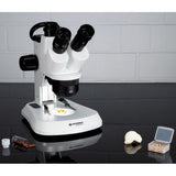 Bresser Microscopio estereoscópico trinocular Analyth STR Trino 10x - 40x con luz LED Regulable separada y asa de Transporte para Uso móvil