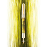 Pelikan 935429 - Elegante pluma estilográfica de lujo linea Souveraen M400, Blanco / Tortuga detalles bañados oro de 24 quilates, Plumín M de dos tonos de oro, Made in Germany, en caja de regalo