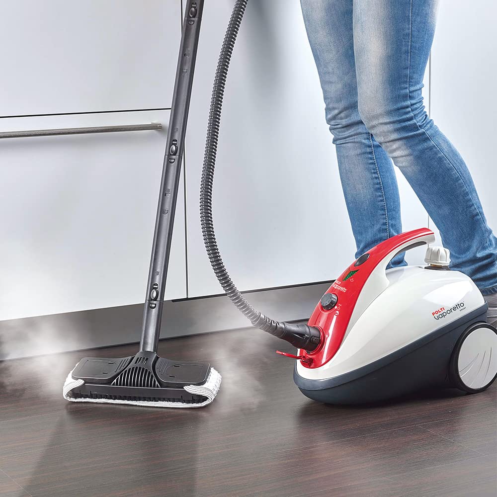 Polti Vaporetto Smart 30 R, Limpiador a Vapor con Caldera a Presión hasta 3 Bar, Tapón Seguridad, Potencia 1800 W, Capacidad 1,6 L, Compartimento Accesorios Integrado, 12 Accesorios, Rojo y Blanco