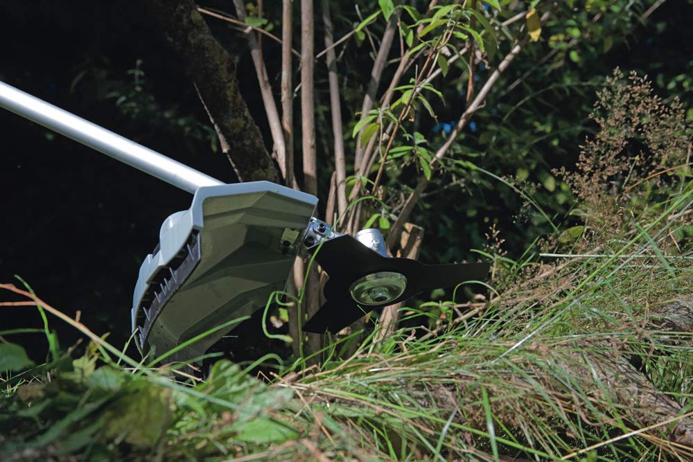 IKRA Herramienta multifunción a Gasolina IBKH 33, 4en1, Incl. prolongación, Lima de Cadena y Placa de protección