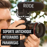 VideoMic Pro de RØDE - Micrófono de cañón profesional para uso en cámara con filtro de paso alto y atenuación para filmaciones, creación de contenidos y grabación en localizaciones