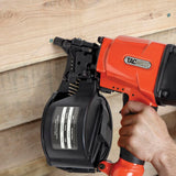 Tacwise GCN70V Clavadora Neumática de Bobina 70mm
