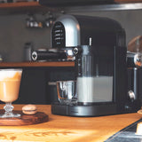 Cecotec Cafetera Semiautomática Power Instant-ccino 20 Chic Serie Nera. para café molido y en cápsulas, 20 Bares, Depósito de Leche 0.7ml, Depósito de Agua 1.7L, 1470W