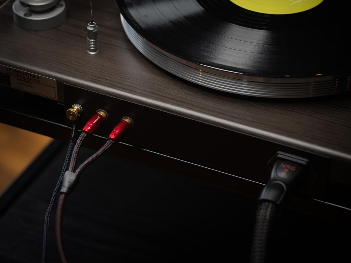 AudioQuest 0.5m Red River RCA cable de audio 0,5 m Negro - Cables de audio (RCA, RCA, 0,5 m, Negro)