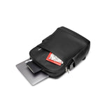 Moleskine - Mochila Colección Classic Pro en Cuero, Mochila Profesional para Oficina, Mochila Porta Pc para Laptop, iPad, Notebook hasta 15'', Dimensiones 43 x 33 x 14 cm, Color Negro