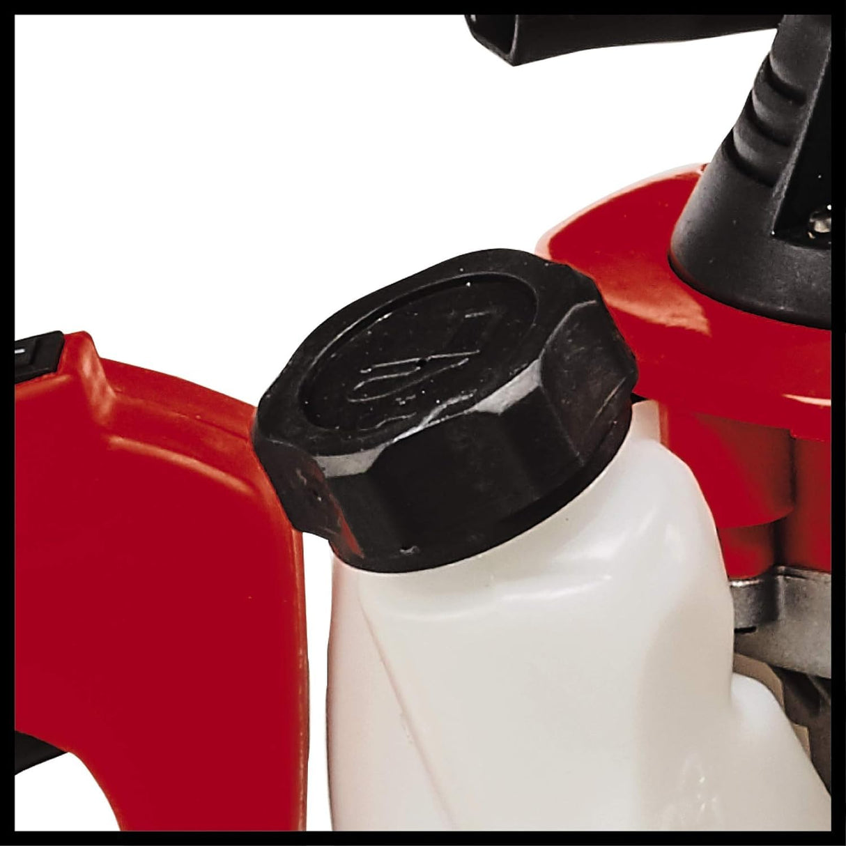 Einhell Recortasetos a gasolina motor de dos tiempos refrigerado por aire - GE-PH 2555. 0,85 KW, capacidad 0,33 litros, longitud de la espada 61 cm, espaciado entre dientes de 28 mm
