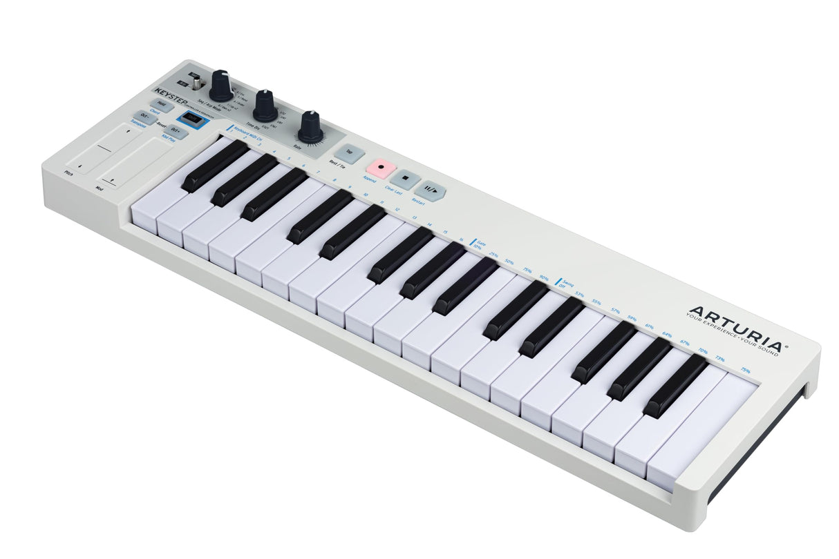 Arturia - KeyStep - Controlador MIDI Portable, Secuenciador y Arpegiador - 32 Slimkeys, Secuenciador Polifónico de 8 Memorias, Arpegiador de 8 Modos, Compatible con CV - Blanco
