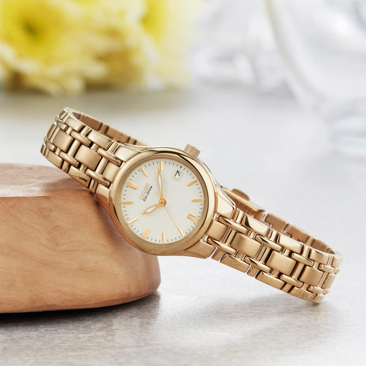 Citizen Reloj Analógico para Mujer de Cuarzo con Correa en Acero Inoxidable EW1262-55P