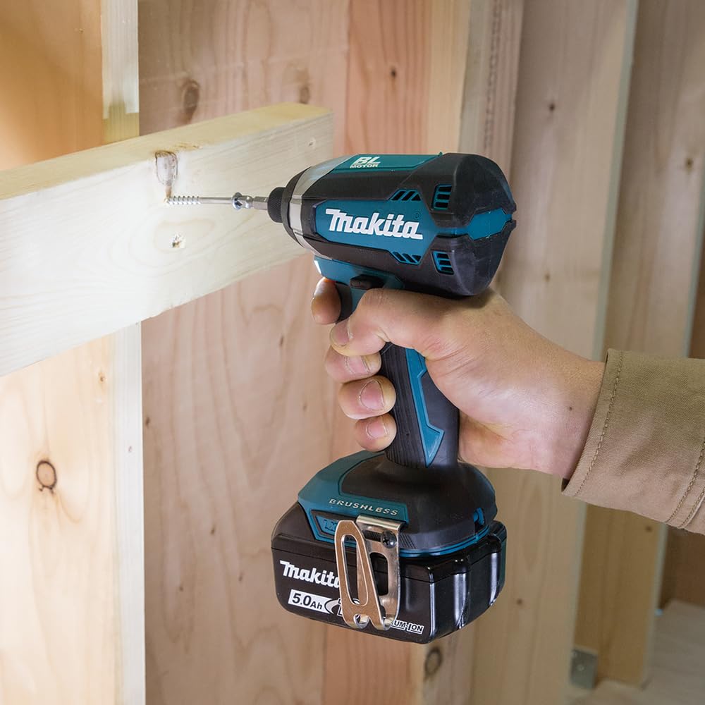Makita DTD153RTJ Llave de Impacto Batería 18V BRUSHLESS 2x5.0Ah 170Nm 1/4"