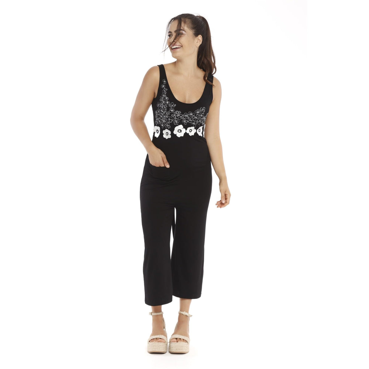 Mamatayoe Mono Cala para Mujer Color Negro con Bordado Floral