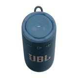 JBL Grip, Altavoz Bluetooth Compacto, Sonido JBL Pro, AI Sound Boost, Resistencia al Agua IP68, luz Ambiental, autonomía de 14 h, conexión Multi-Altavoz Auracast, aplicación JBL Portable, Azul