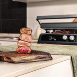 Cecotec Parrilla Eléctrica con Placas Desmontables Rockn'Grill Bistro. 2400W, Cocción sin Humo y Saludable, Control Táctil, Placas con Temperatura Independiente, Incluye Sonda de Temperatura