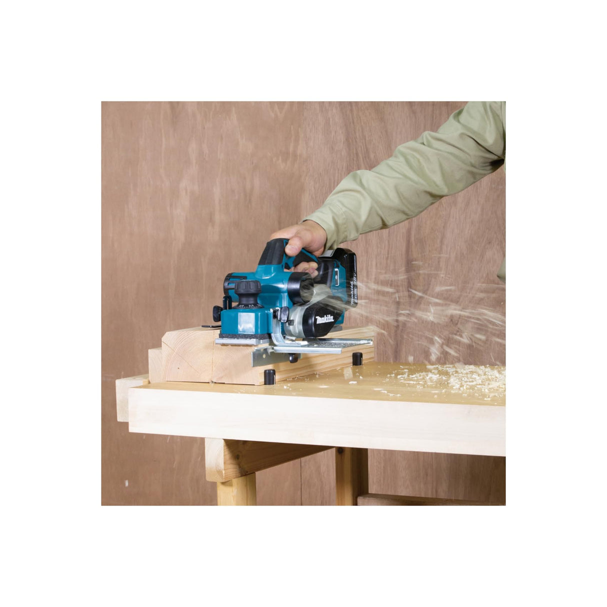 Makita DKP181Z Cepillo BL 18V LXT 82 mm (sin batería y cargador)