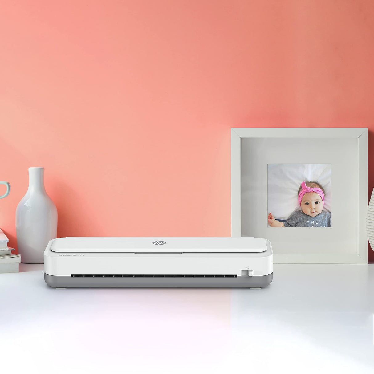 HP OneLam 3161 - Laminadora A3, 75/80-125 micrones, incluye línea de corte, redondeador de esquinas y láminas de laminación