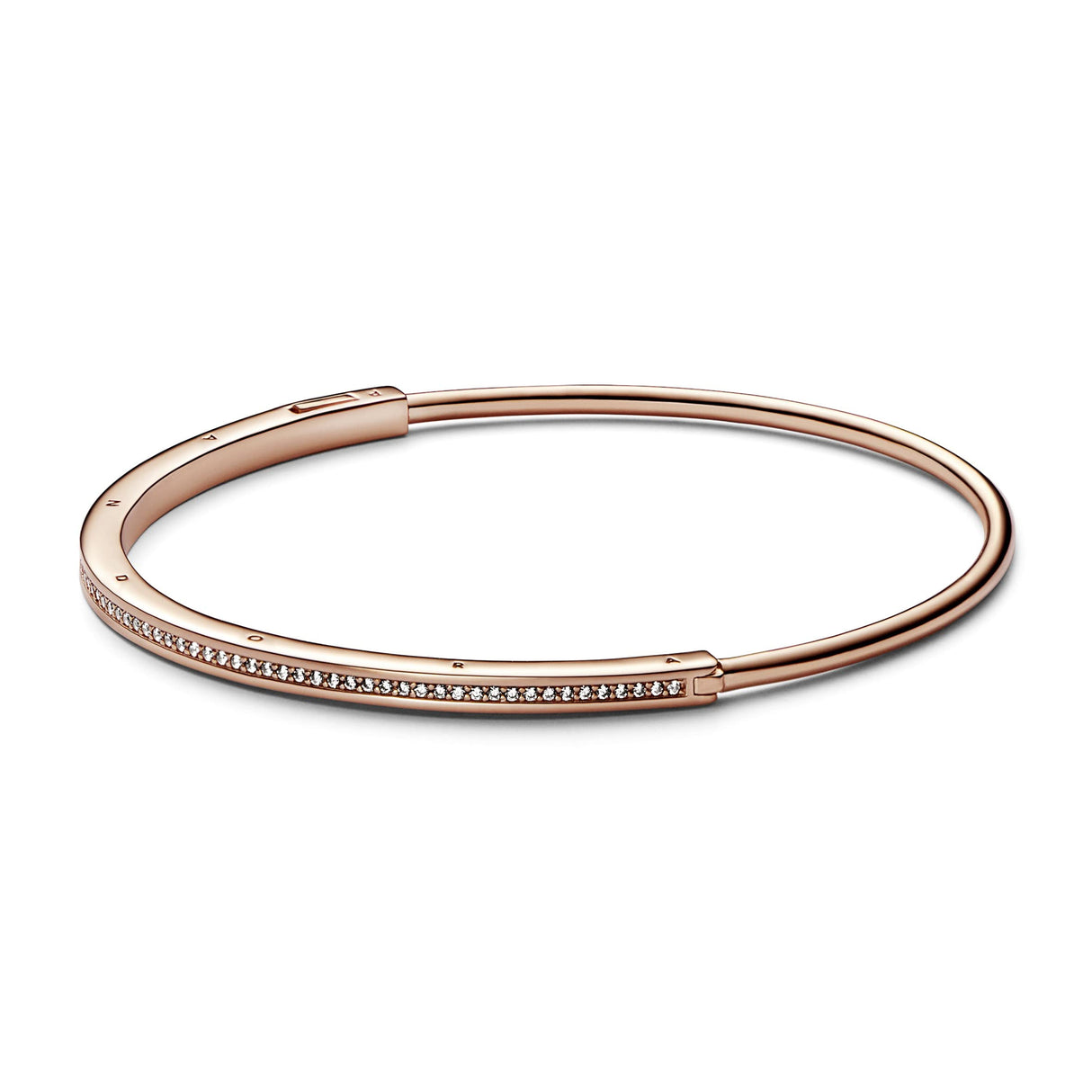PANDORA Signature Pulsera rígida I-D con engarce pavé chapada en oro rosa de 14 quilates con circonitas cúbicas transparentes, 1