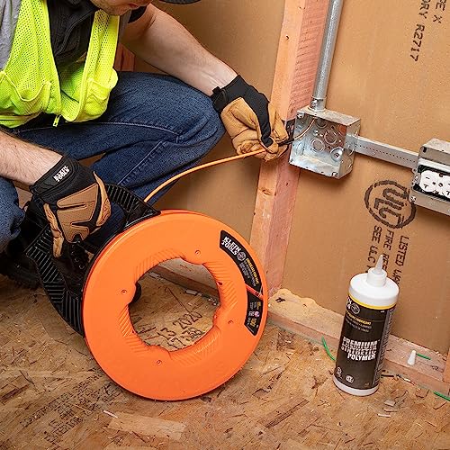 Klein Tools 56351 - Cinta pasacables eléctricos no conductora, extractor de alambre de fibra de vidrio con guía de acero, caja optimizada, 30,5 m x 0,5 cm