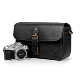 MegaGear Torres Mini Bolsa de mensajería de la cámara de Cuero Genuina para cámaras sin Espejo, instantáneas y DSLR - Maroon - Negro