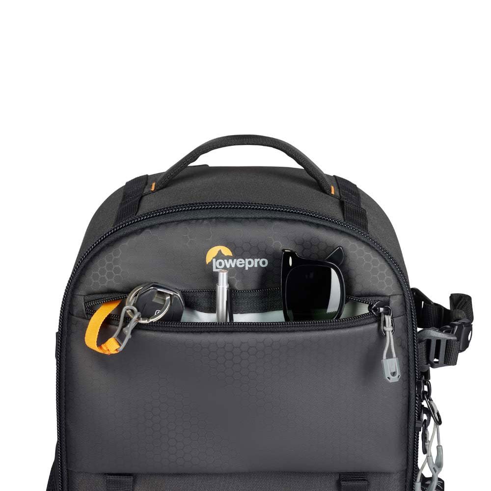 Lowepro Adventura BP 300 III, Mochila para Cámara, con Soporte para Trípode, Bolsillo para Portátil de 13'', Bolsa con Acceso Frontal, para Cámara sin Espejo, Compatible Sony Alpha 7-9 Series, Negro