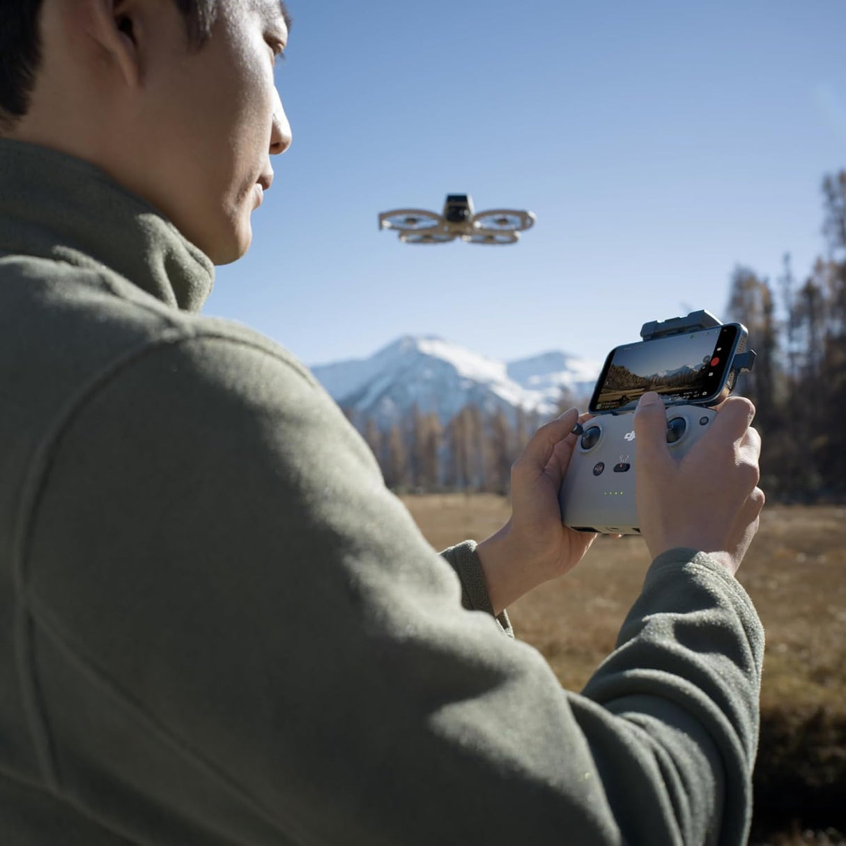 DJI Flip,Drone con cámara 4k adulto, mini drone con cámara, < 249g, drone función sígueme, 13km transmisión de vídeo, arranque manual,retorno automático,31min tiempo de vuelo,con delantal ((RC-N3))