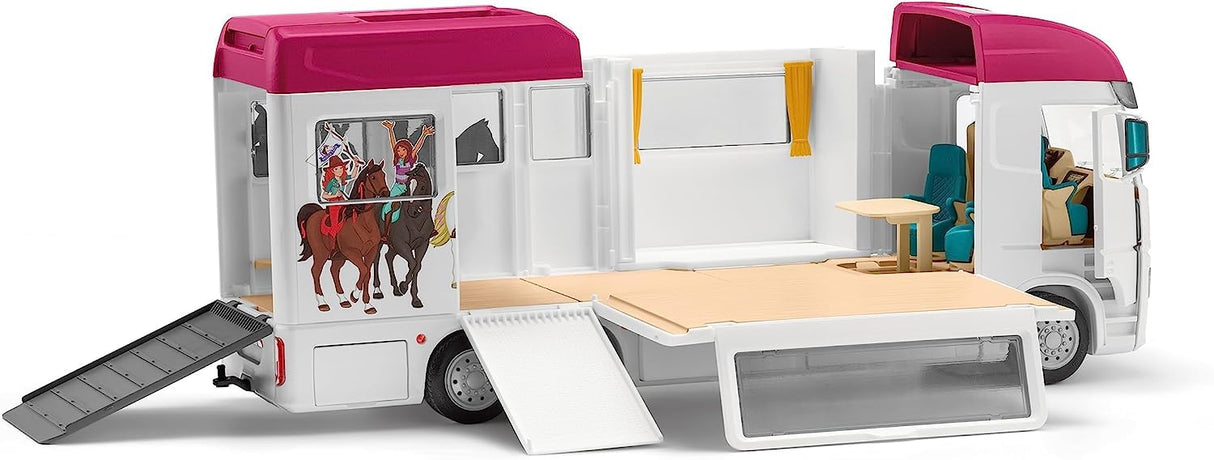 Schleich Horse Club 42619 — Set Transporte de Caballos con Remolque y 3 Figuras, 227 Piezas — Animales de Juguete Coleccionables — Set de Caballos — Juguetes para Niños de 5 Años o Más