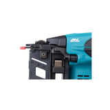 Makita DBN601RTJ 18V Li-ion LXT - Clavadora de acabado sin escobillas completa con 2 baterías de 5,0 Ah y cargador suministrado en una funda Makpac