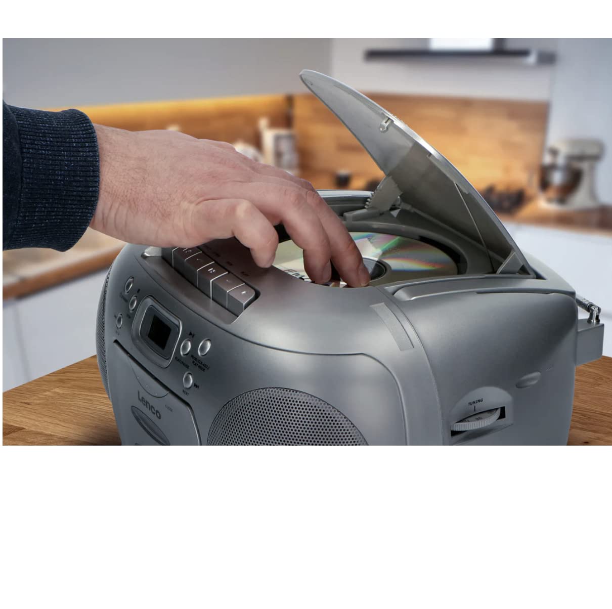 Lenco SCD-420SI - Radio FM portátil con Reproductor de CD y pletina de Casete - Toma de Auriculares - Plata